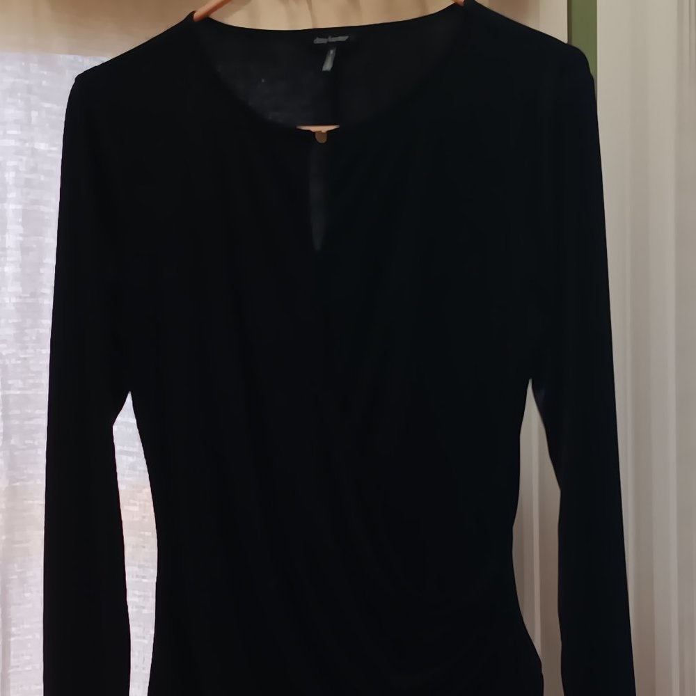 Daisy Fuentes Black shirt size Small